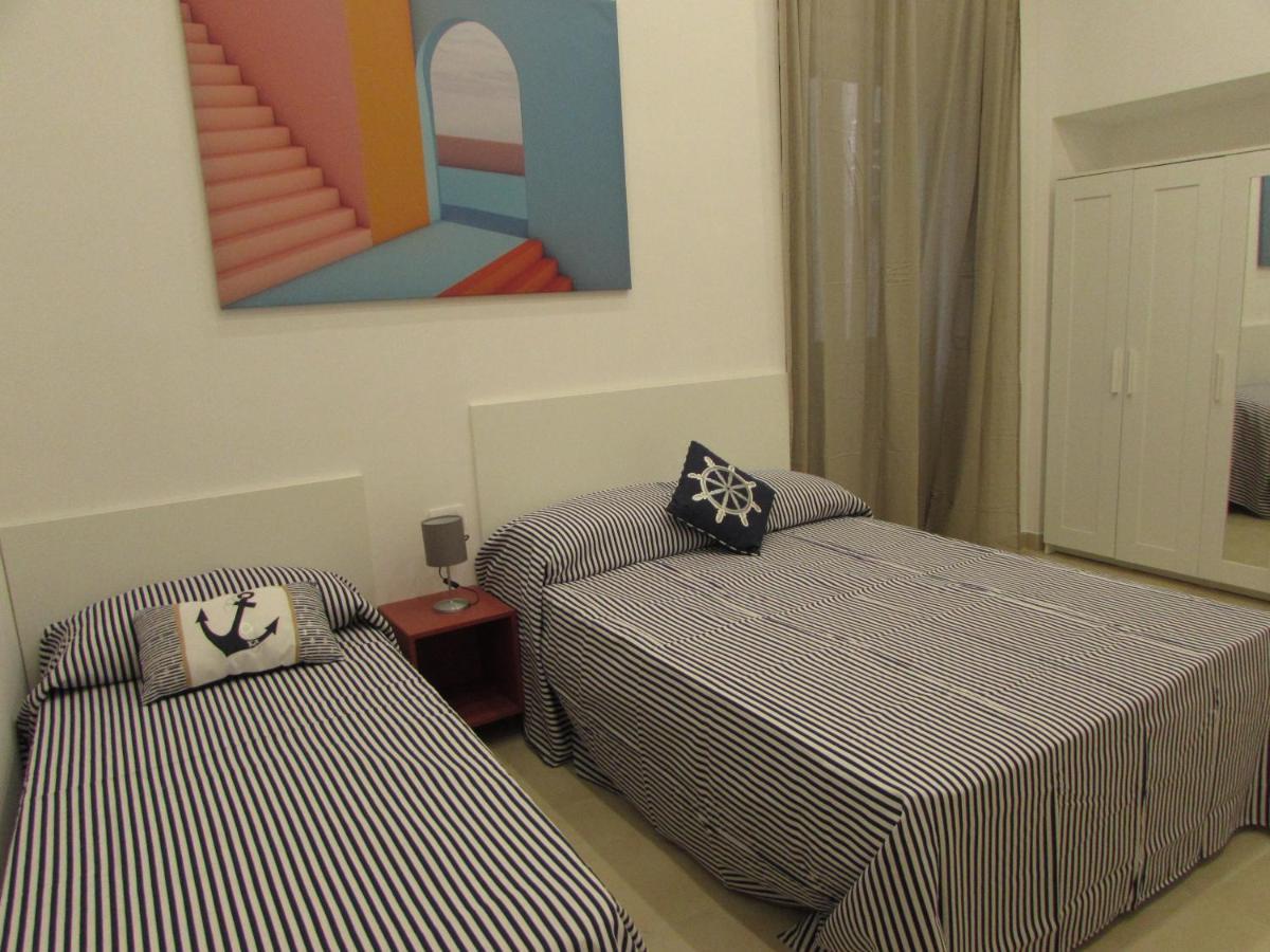 Enzo Home Наполи Екстериор снимка