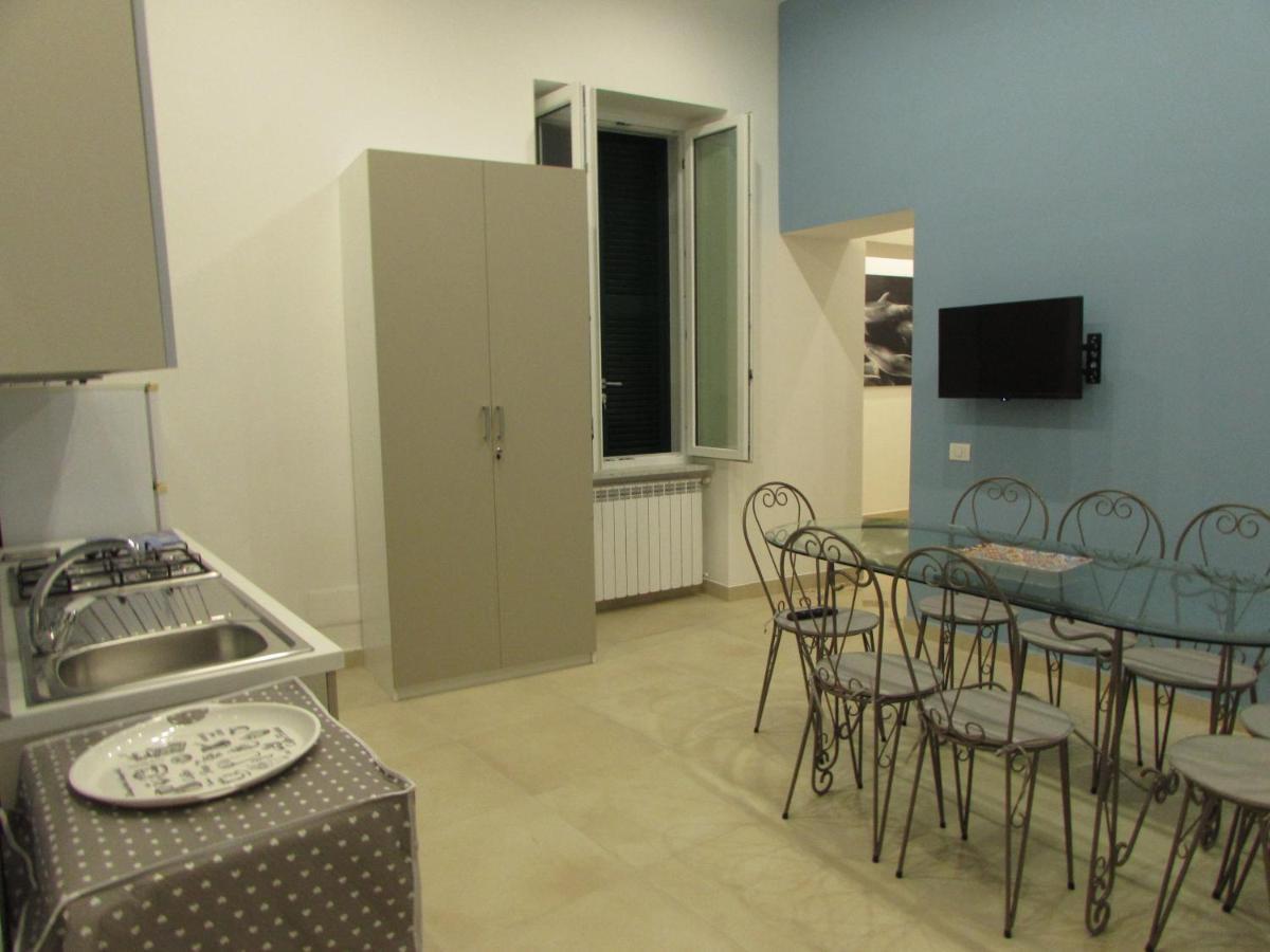 Enzo Home Наполи Екстериор снимка
