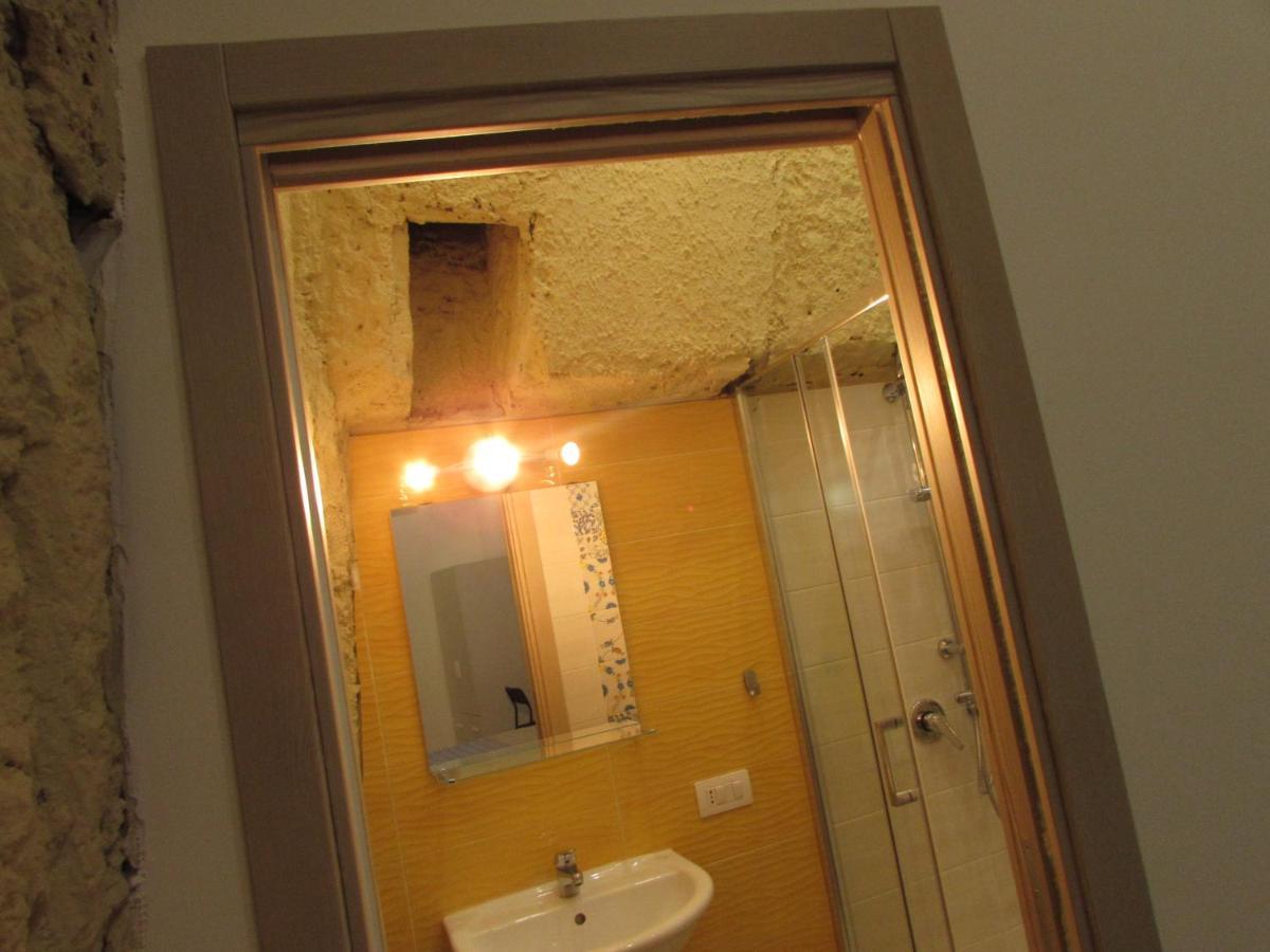 Enzo Home Наполи Екстериор снимка