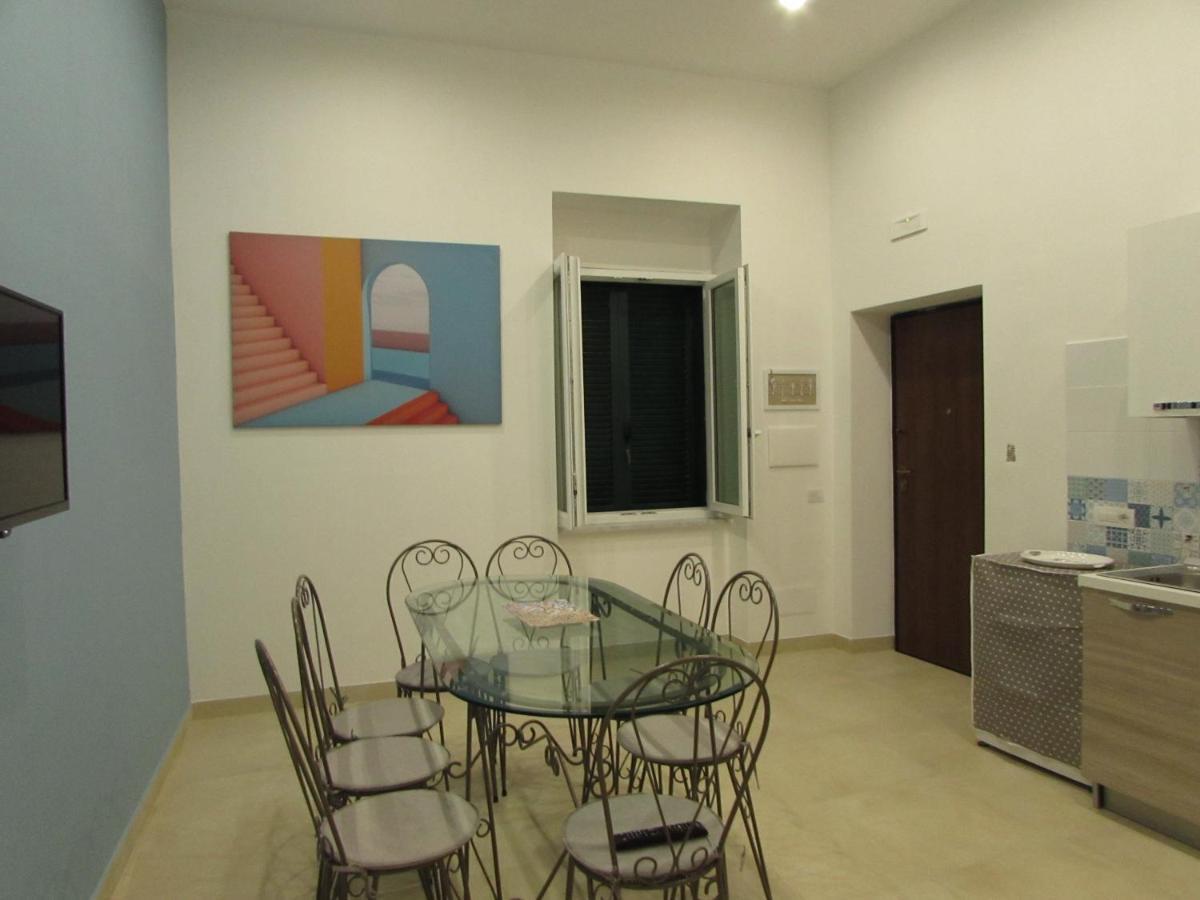 Enzo Home Наполи Екстериор снимка