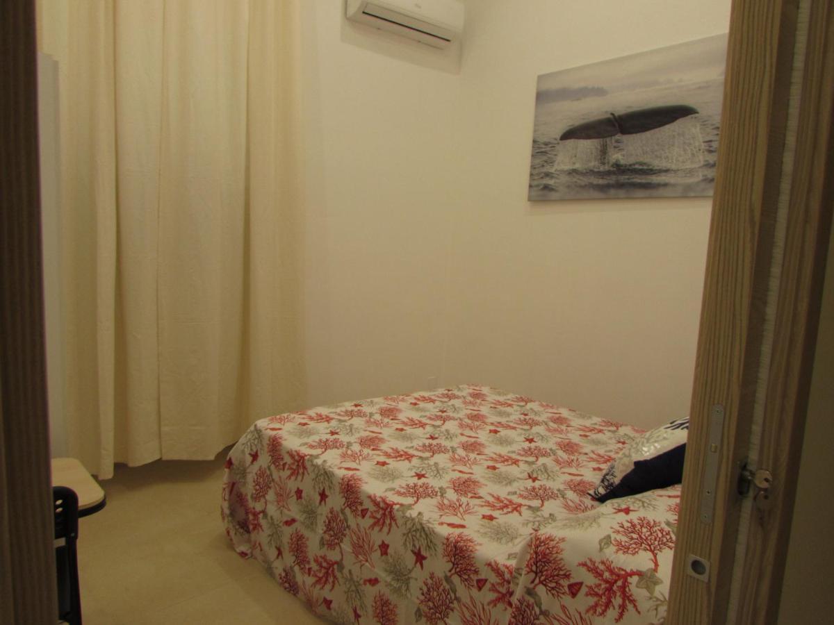 Enzo Home Наполи Екстериор снимка