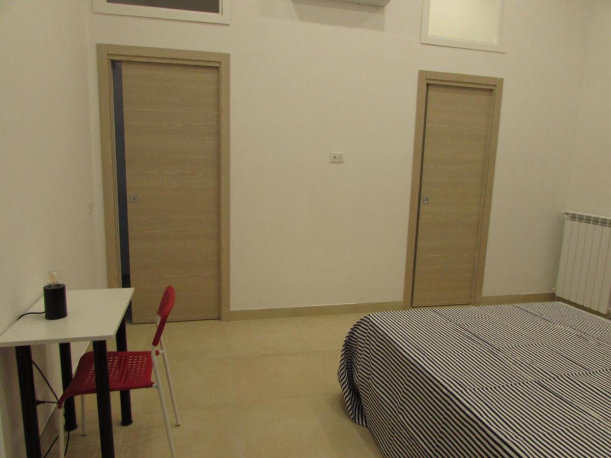 Enzo Home Наполи Екстериор снимка